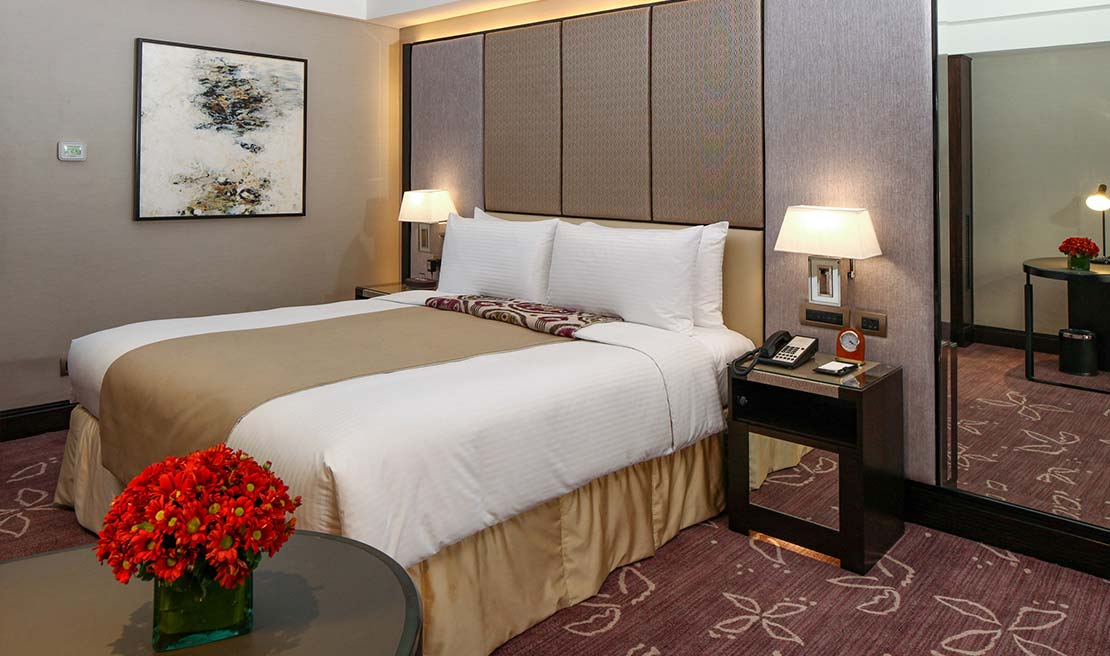 Diamond Hotel - Premier King - Hotels In Ermita Manila